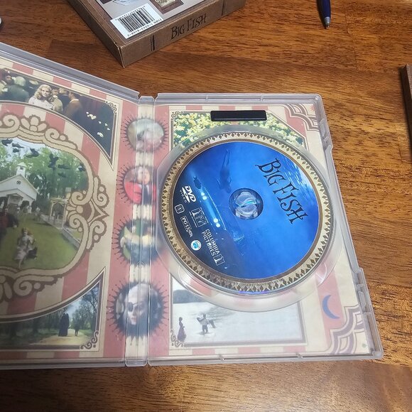 Big Fish DVD with Book - Picture 4 of 6